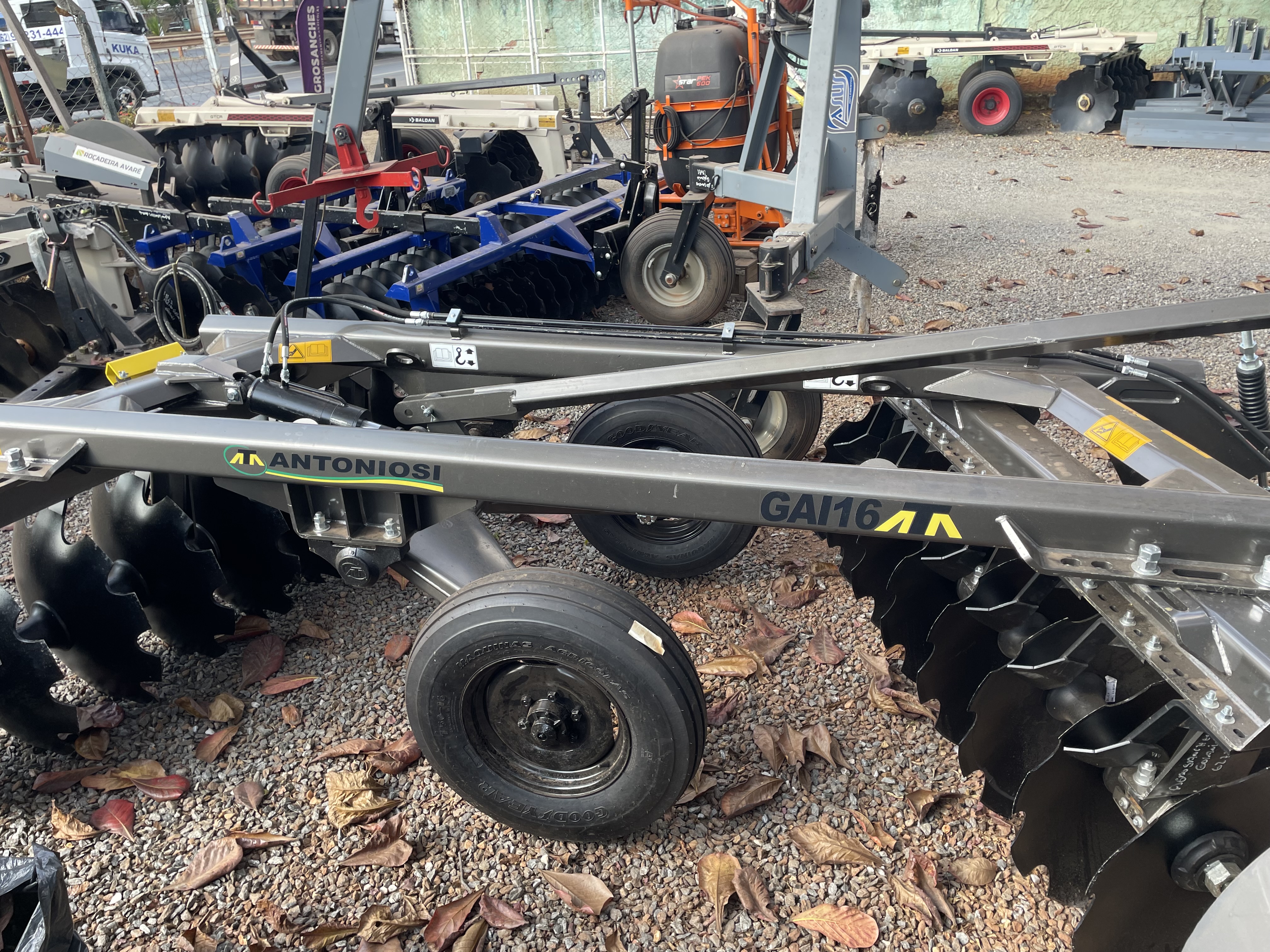 Imagem de Grade Aradora  Intermediaria 16x28